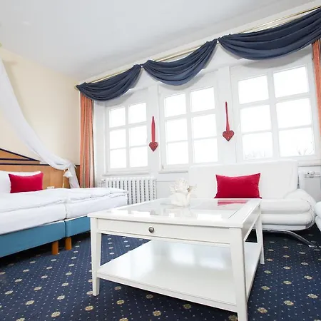 Parkhotel Schloss Wulkow 4*