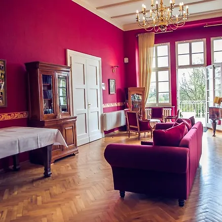 호텔 Parkhotel Schloss Wulkow