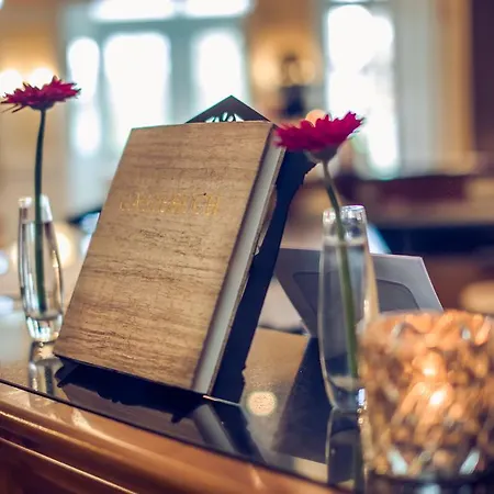 호텔 Parkhotel Schloss Wulkow 불코우