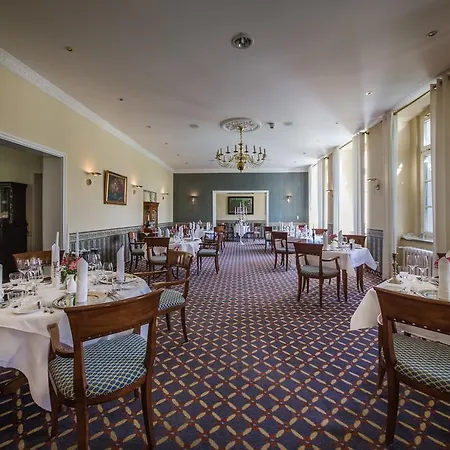 Parkhotel Schloss Wulkow 불코우