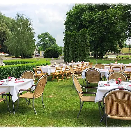 Parkhotel Schloss Wulkow 4*