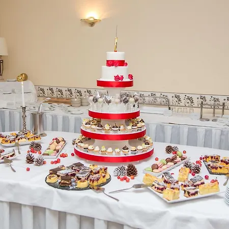 Parkhotel Schloss Wulkow 4*