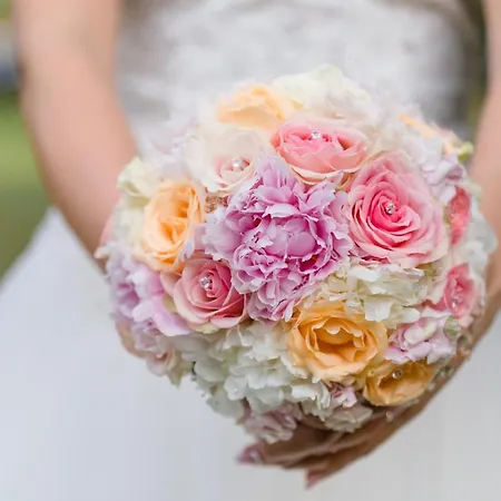 Parkhotel Schloss Wulkow 호텔 불코우