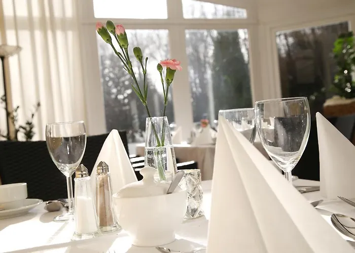 Parkhotel Schloss Wulkow Hotel Wulkow (Neuhardenberg)