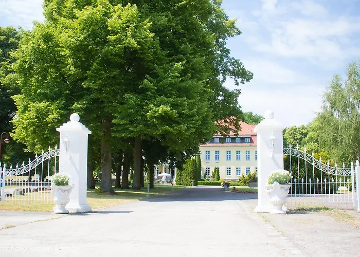 Parkhotel Schloss Wulkow Hotel Wulkow (Neuhardenberg)